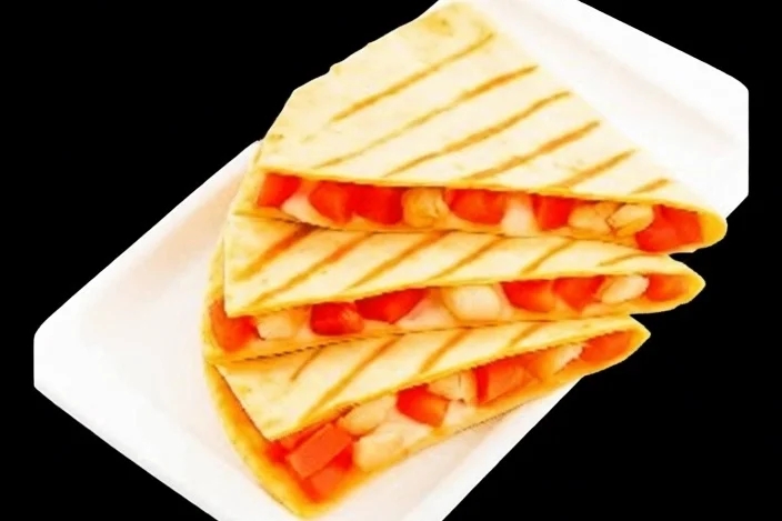 Кесадилия с курицей и томатами 